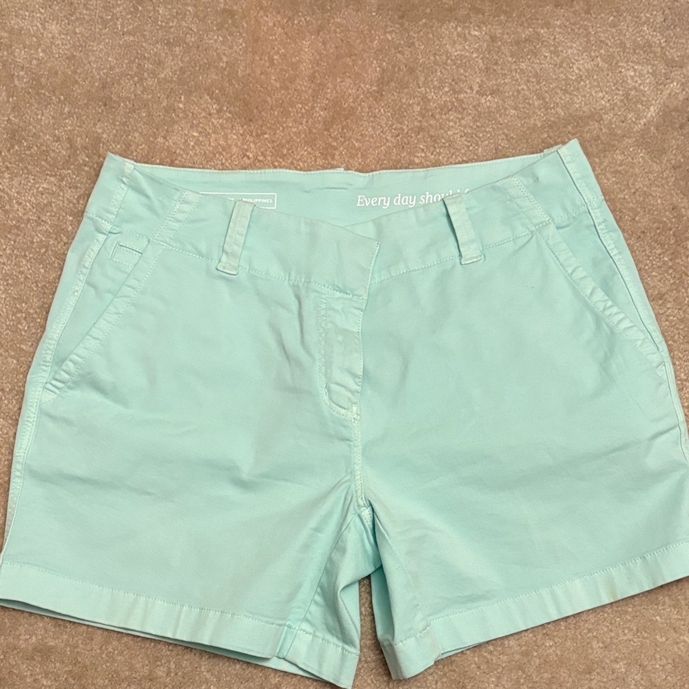 Vineyard vines women’s shorts